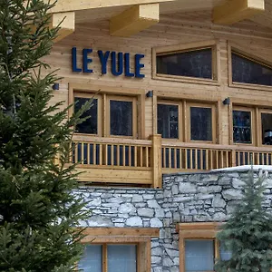 Le Yule Отель