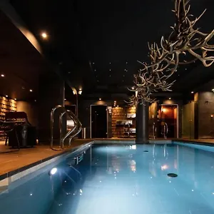 4* Otel Avenue &